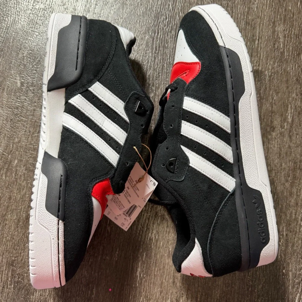 Adidas Rivalry Low Mens 12 Black White Red Dr Seuss Cat in the Hat Shoes Stripe